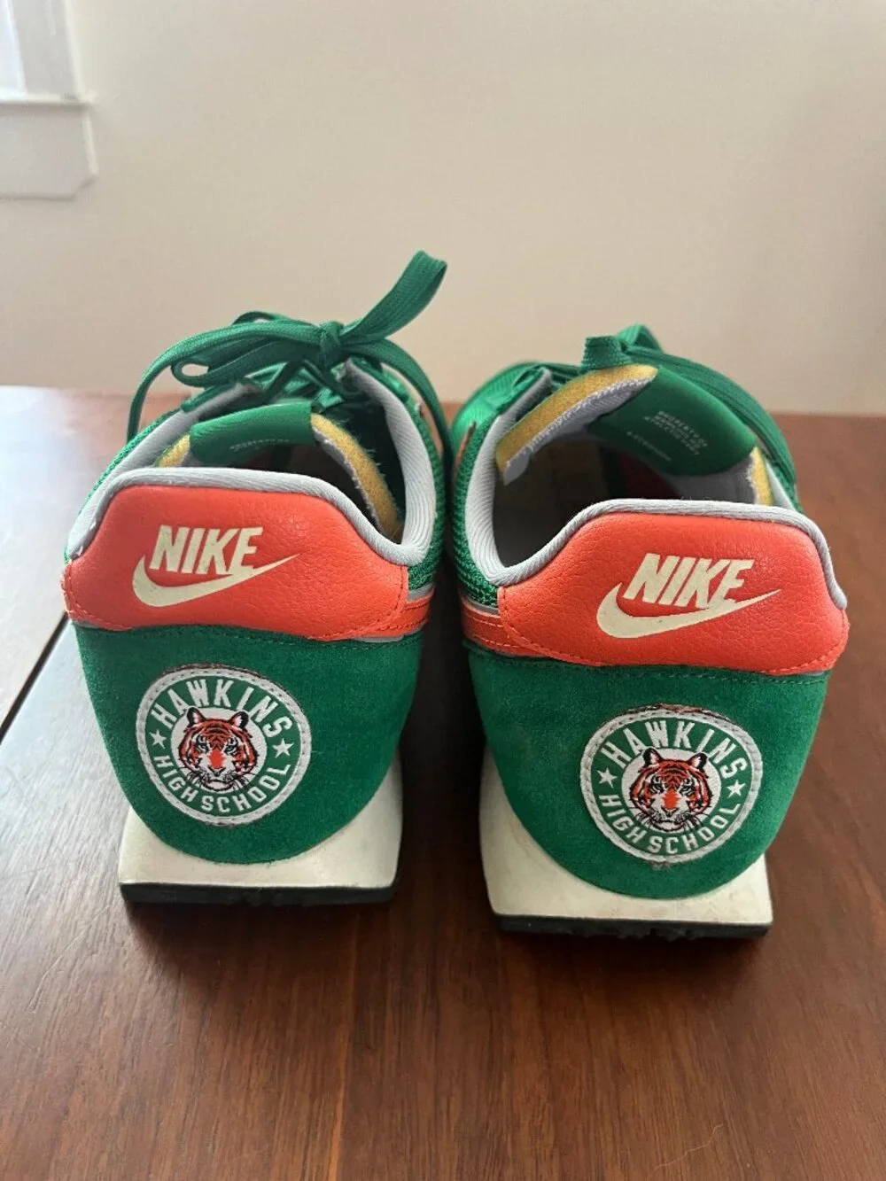 Stranger Things Nikes - Picture 2 of 4